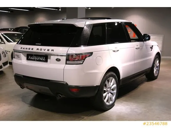 Land Rover Range Rover Sport 3.0 SDV6 SE Image 8